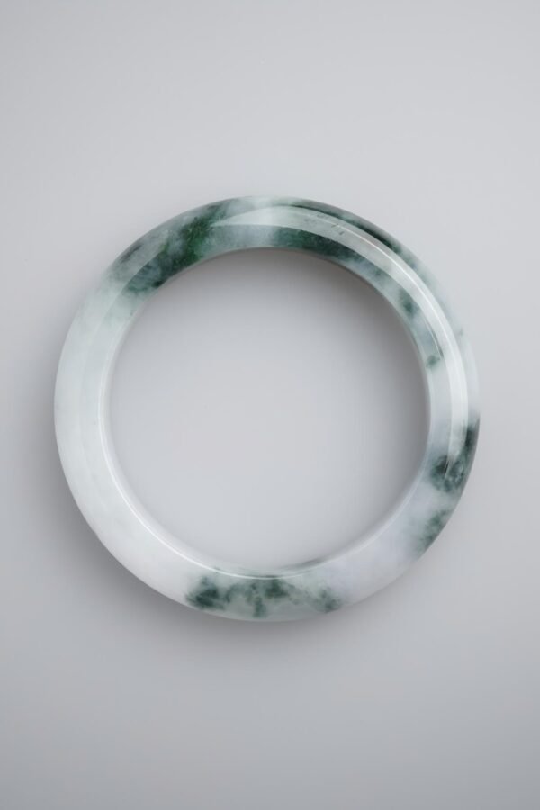 Verdant Form — Deep Moss